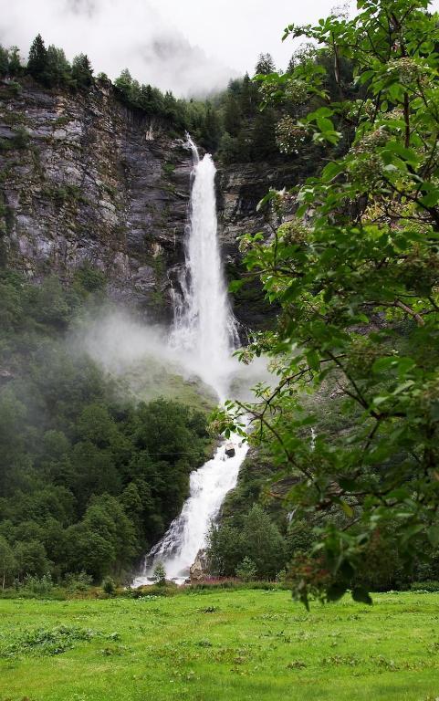 Hotel La Cascata Augio Екстер'єр фото